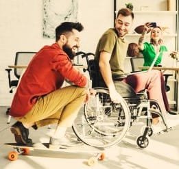 Yoga du rire et inclusion